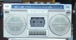 Quella Canzone Lì: Come un Brano Musicale Diventa una Capsula del Tempo Personale